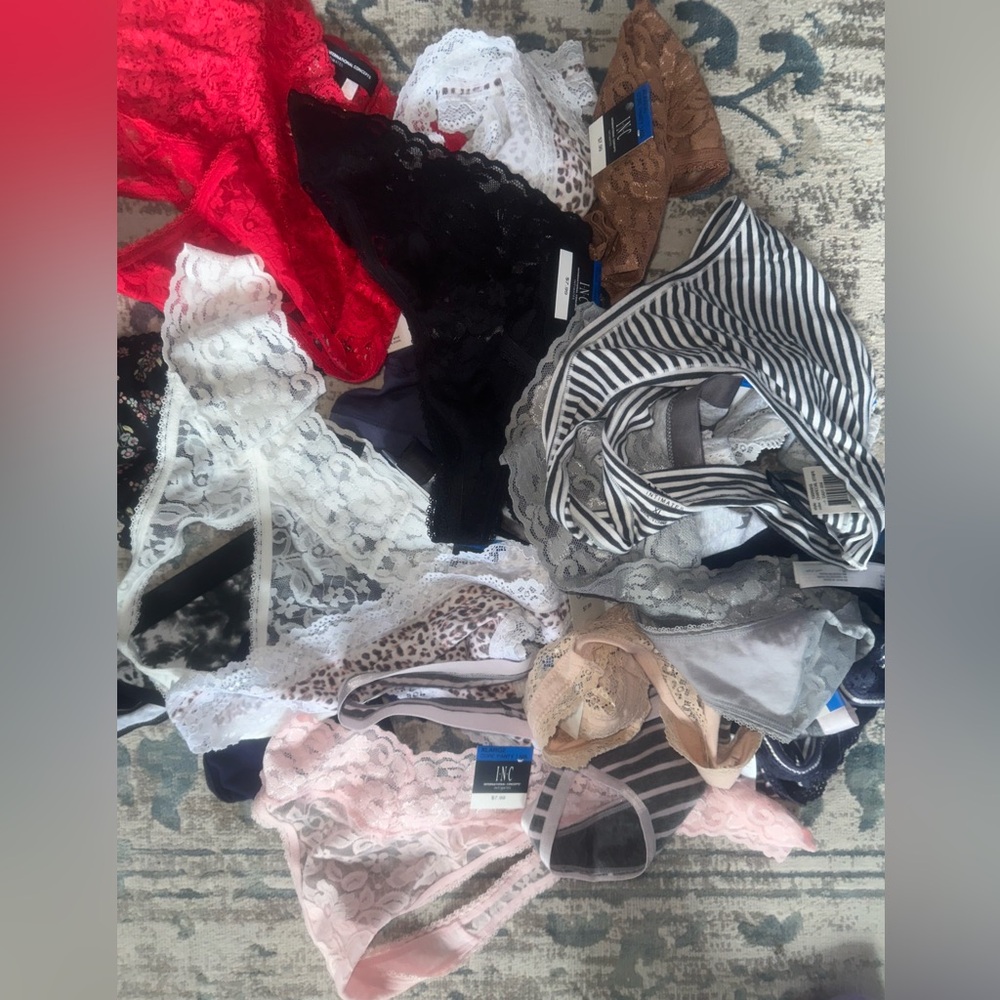 Wholesale lot of thongs